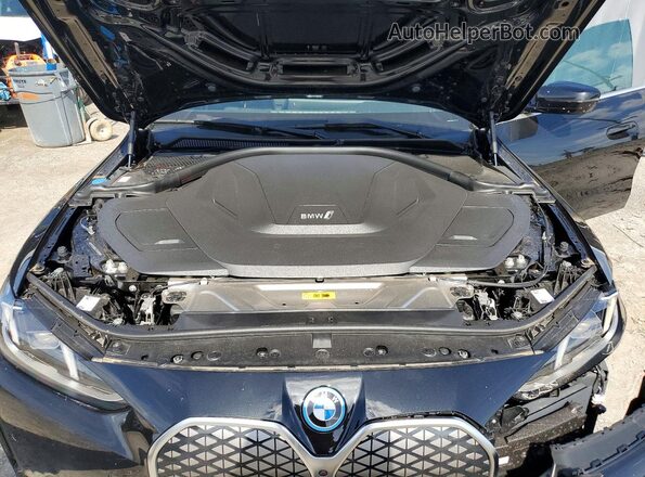 WBY23HD04SFU40858 2025 BMW I4 Black Вид задньої частини салону