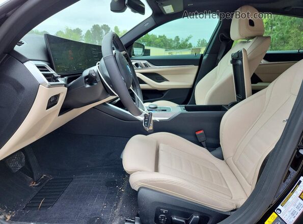 WBY23HD06SFV77753 2025 BMW I4 Black Вид салону спереду