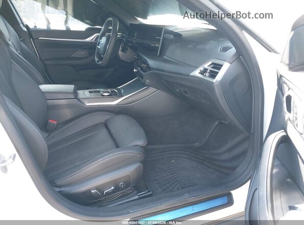 WBY23HD0XSFV77206 2025 BMW I4 White წინა სალონის ხედი