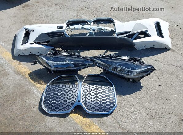WBY23HD0XSFV77206 2025 BMW I4 White ხელსაწყოთა პანელის ხედი