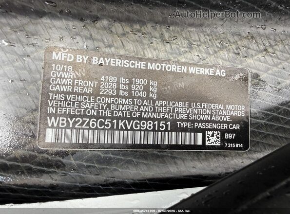 WBY2Z6C51KVG98151 2019 BMW I8 White Vista del compartimento del motor