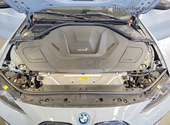 WBY33AW00RFR71378 2024 BMW I4 Серебряный Вид задней части салона