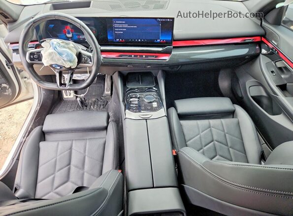 WBY33FK02RCR71712 2024 BMW OTHER Белый Вид панели приборов