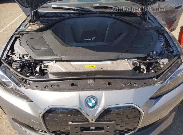 WBY43AW00RFS09950 2024 BMW I4 Серебряный Вид задней части салона
