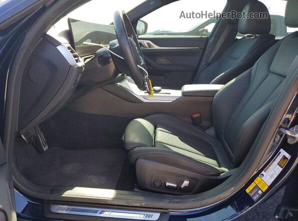 WBY43AW01RFR71569 2024 BMW I4 Blue Widok wnętrza z przodu