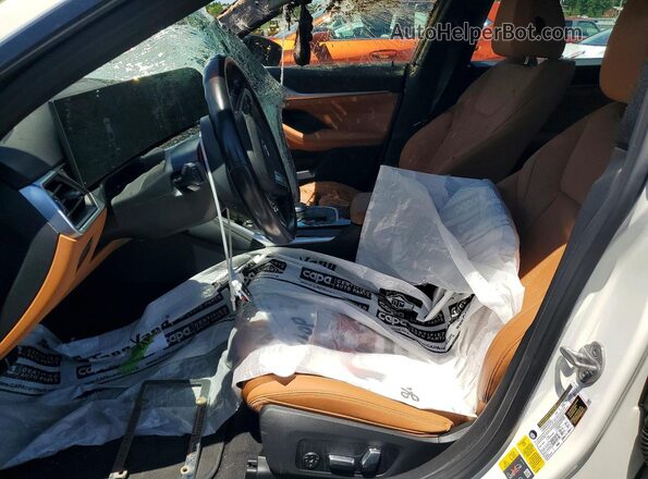 WBY43AW04RFR71887 2024 BMW I4 White Front interior view