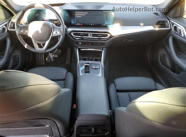 WBY43AW04RFS29537 2024 BMW I4 White Vista del salpicadero