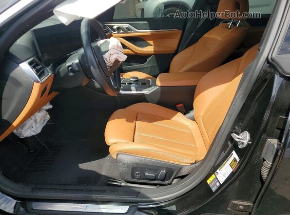WBY43AW05RFS37324 2024 BMW I4 Black Widok wnętrza z przodu
