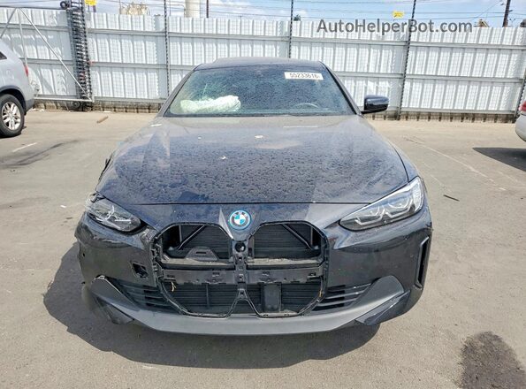 WBY43AW05RFS37324 2024 BMW I4 Black Widok z przodu