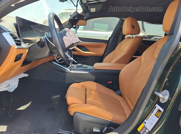WBY43AW08RFR99126 2024 BMW I4 Green Вид салону спереду