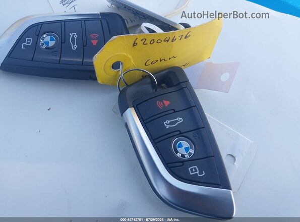 WBY43HD04SFU00630 2025 BMW I4 Black Vista del salpicadero