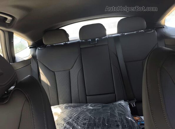 WBY43HD09TFW48762 2026 BMW I4 Black Вид задньої частини салону
