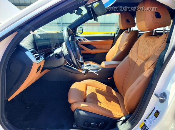 WBY73AW02RFS64252 2024 BMW I4 White წინა სალონის ხედი