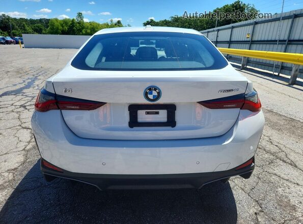 WBY73AW02RFS64252 2024 BMW I4 White უკანა ხედი