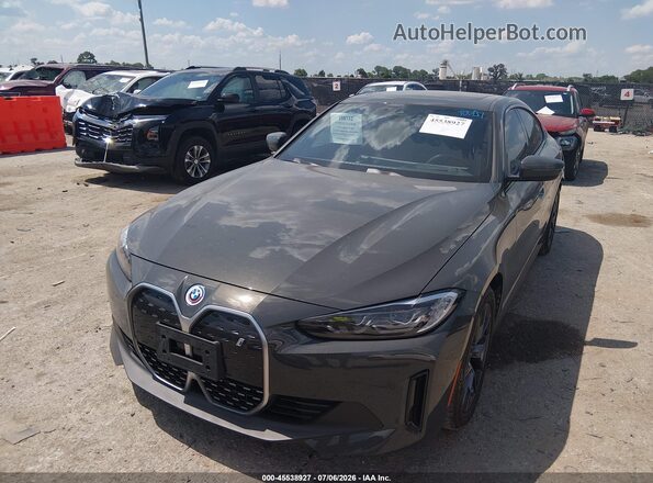 WBY73AW05PFP44766 2023 BMW I4 Gray Առջևի ձախ երեք քառորդ տեսարան