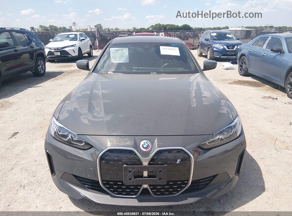 WBY73AW05PFP44766 2023 BMW I4 Gray Սարքավորումների վահանակի տեսք