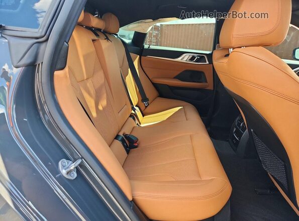 WBY73AW0XPFP87984 2023 BMW I4 Gray Հետևի նստատեղերի տեսք