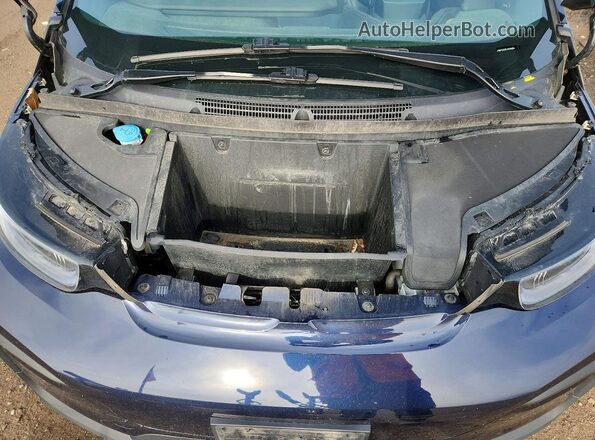 WBY7Z4C51JVC34639 2018 BMW I3 Blue Вид задньої частини салону