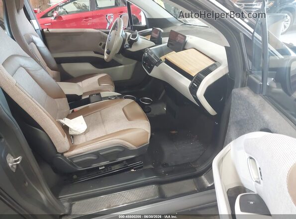 WBY7Z4C56JVD97044 2018 BMW I3 Blue Front interior view