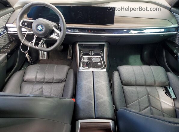 WBY83EH08RCR26734 2024 BMW OTHER Черный Вид панели приборов