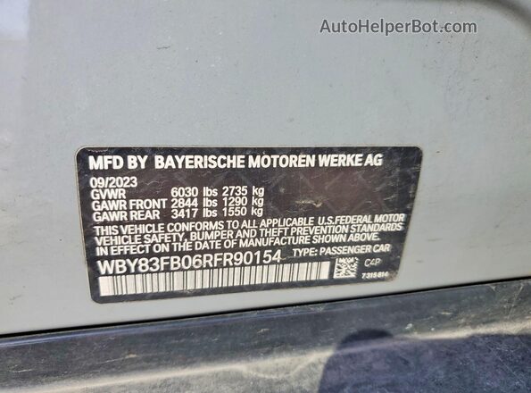 WBY83FB06RFR90154 2024 BMW I4 Blue Widok komory silnika