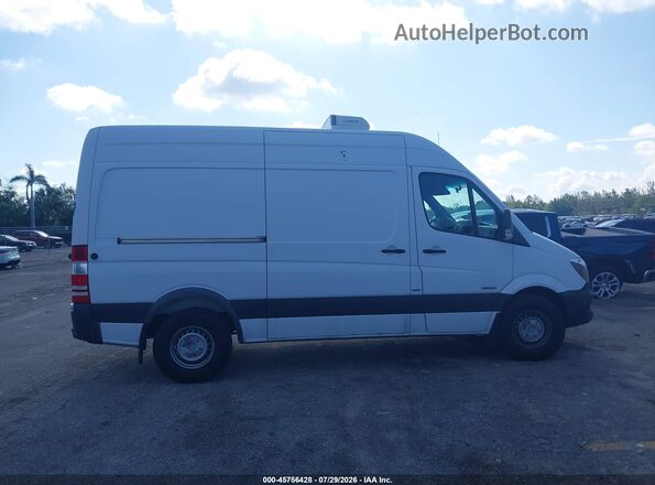 WD3PE7DD9GP177857 2016 MERCEDES-BENZ SPRINTER White Вид задньої частини салону