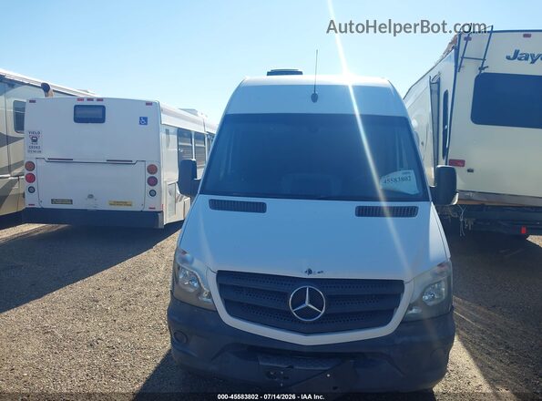 WD3PE8CD7HP523025 2017 MERCEDES-BENZ SPRINTER Белый Вид щитка приборов