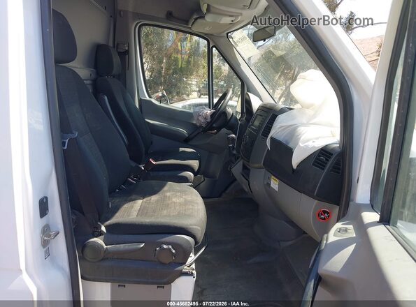 WD3PE8CD7JP618125 2018 MERCEDES-BENZ SPRINTER White Vista interior delantera