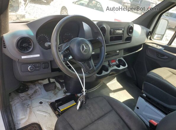 WD3PF0CD5KP024178 2019 MERCEDES-BENZ SPRINTER White Widok deski rozdzielczej