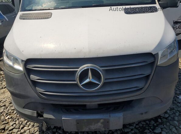 WD3PF0CD5KP024178 2019 MERCEDES-BENZ SPRINTER White Widok komory silnika