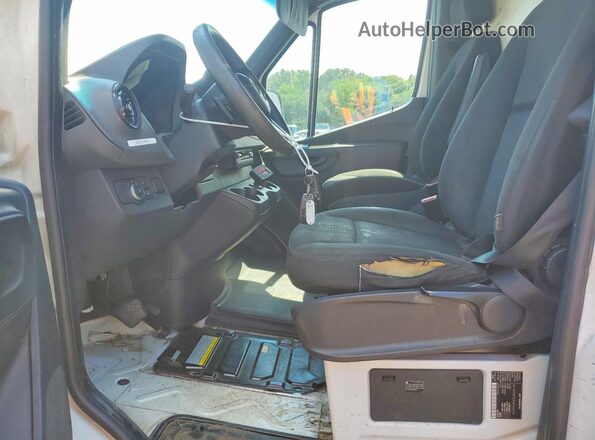 WD3PF0CD5KP024178 2019 MERCEDES-BENZ SPRINTER White Widok wnętrza z przodu