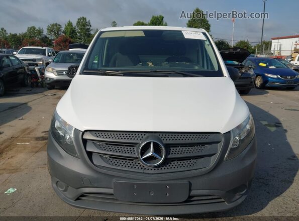 WD3PG2EAXH3212240 2017 MERCEDES-BENZ METRIS Black Dashboard view
