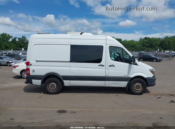 WD4PE7DD3GP199056 2016 MERCEDES-BENZ SPRINTER White Rear interior view