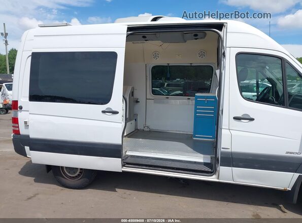 WD4PE7DD3GP199056 2016 MERCEDES-BENZ SPRINTER White VIN sticker view