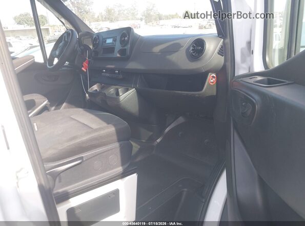 WD4PF0CD3KT003820 2019 MERCEDES-BENZ SPRINTER White Սալոնի դիմացի տեսք