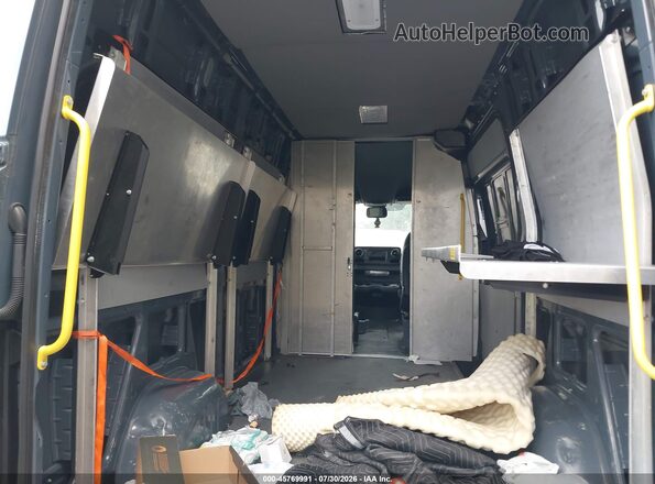 WD4PF0CD4KT004460 2019 MERCEDES-BENZ SPRINTER Синий Вид наклейки с VIN-кодом