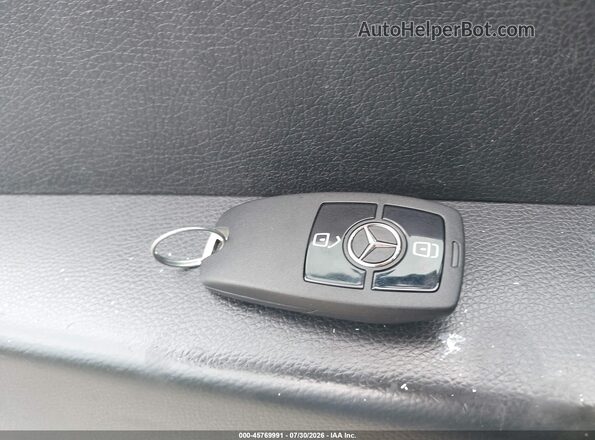 WD4PF0CD4KT004460 2019 MERCEDES-BENZ SPRINTER Синий Вид панели приборов