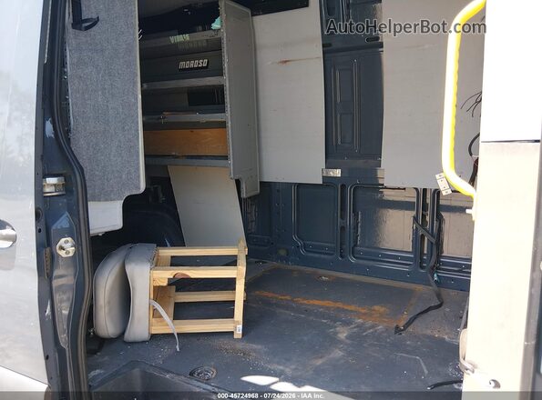 WD4PF1CD0KP151762 2019 MERCEDES-BENZ SPRINTER Blue VIN sticker view
