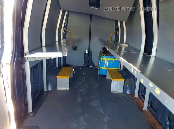 WD4PF1CD9KP137715 2019 MERCEDES-BENZ SPRINTER Blue Հետևի նստատեղերի տեսք