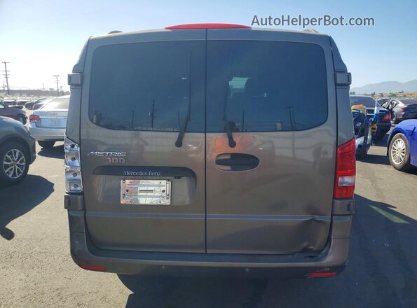 WD4PG2EE3G3104300 2016 MERCEDES-BENZ METRIS Gray Вид ззаду
