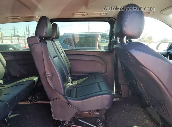 WD4PG2EE3G3104300 2016 MERCEDES-BENZ METRIS Gray Вид задньої частини салону