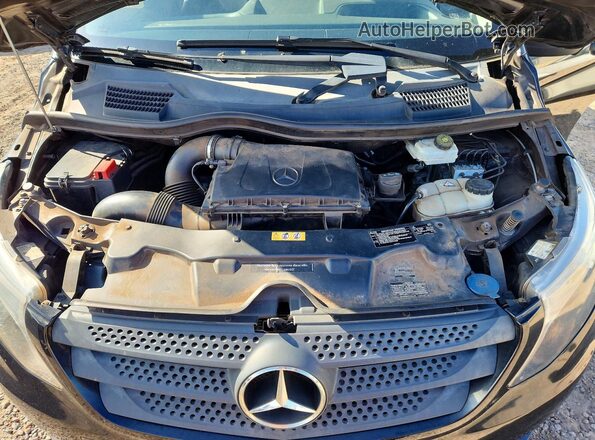 WD4PG2EE4H3284159 2017 MERCEDES-BENZ METRIS Black Вид підкапотного простору