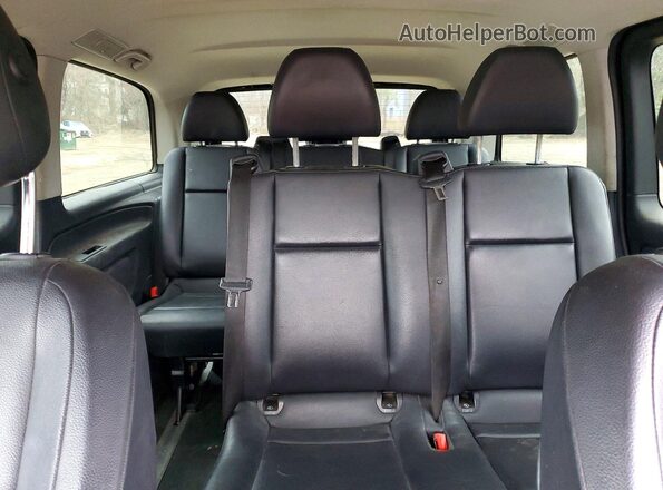 WD4PG2EE5J3413919 2018 MERCEDES-BENZ METRIS Black უკანა სავარძლების ხედი