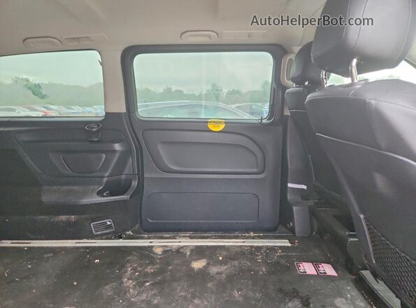 WD4PG2EE5J3488121 2018 MERCEDES-BENZ METRIS Black Սալոնի հետևի տեսք