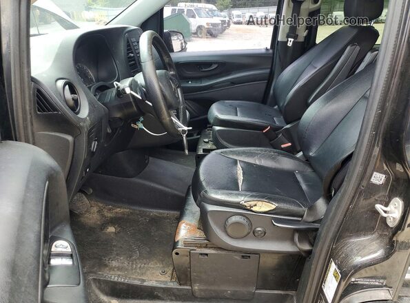 WD4PG2EEXJ3383154 2018 MERCEDES-BENZ METRIS Black Вид салону спереду
