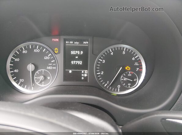 WD4PG2EEXJ3404200 2018 MERCEDES-BENZ METRIS Black Widok tylnych siedzeń
