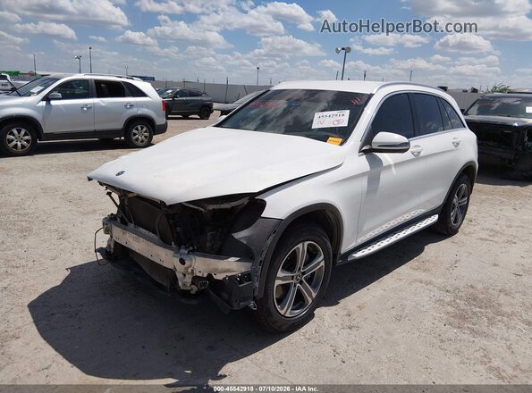 WDC0G4JB0JV056246 2018 MERCEDES-BENZ GLC 300 White 