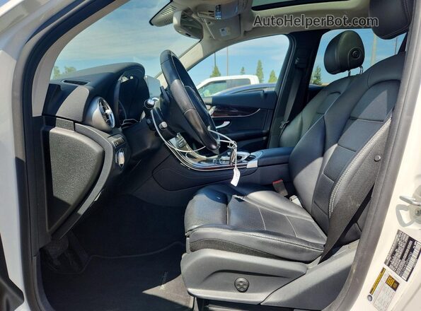 WDC0G4JB1GF060762 2016 MERCEDES-BENZ GLC-CLASS Белый Вид салона спереди