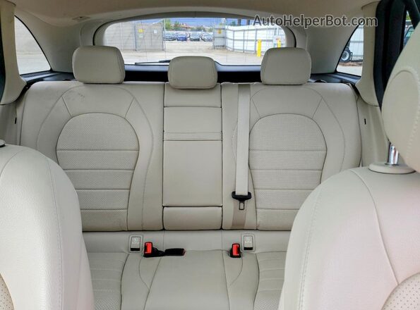 WDC0G4JB1JV055056 2018 MERCEDES-BENZ GLC-CLASS Black Вид задніх сидінь
