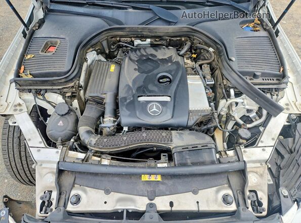 WDC0G4JB1KV174629 2019 MERCEDES-BENZ GLC-CLASS White Widok komory silnika
